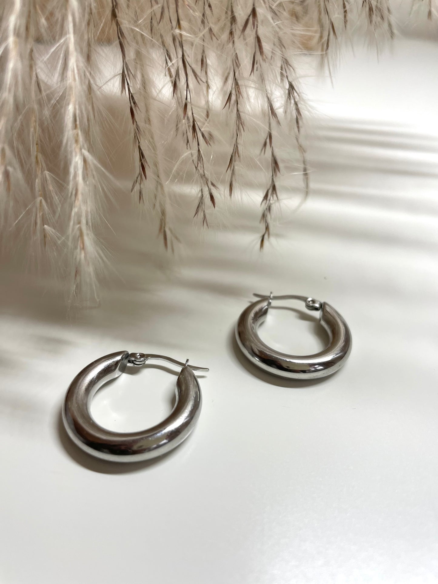 Margot Chunky Hoop Earrings