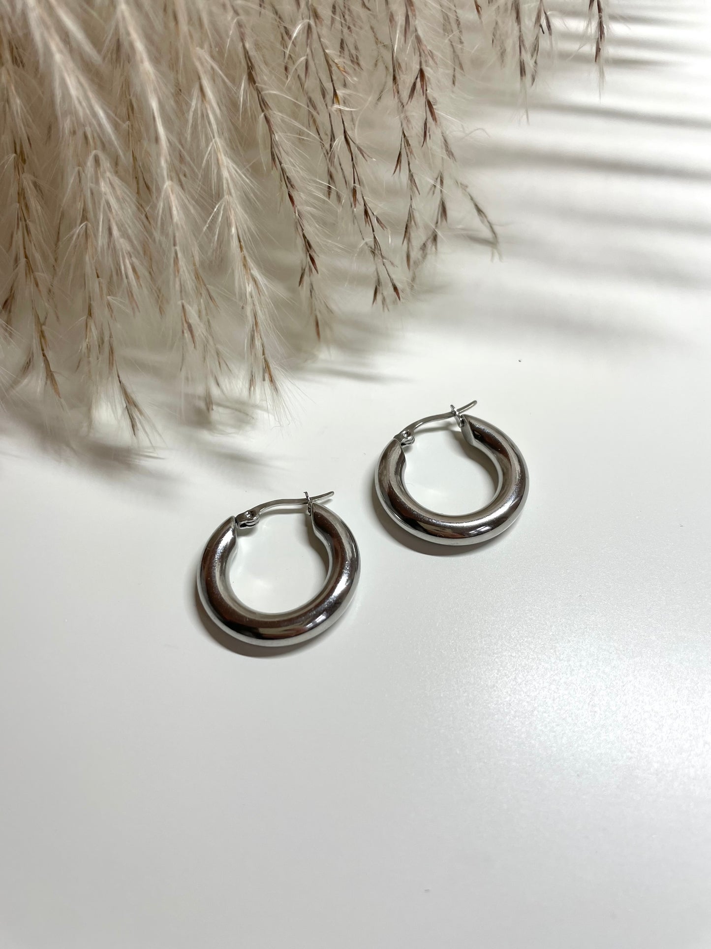 Margot Chunky Hoop Earrings