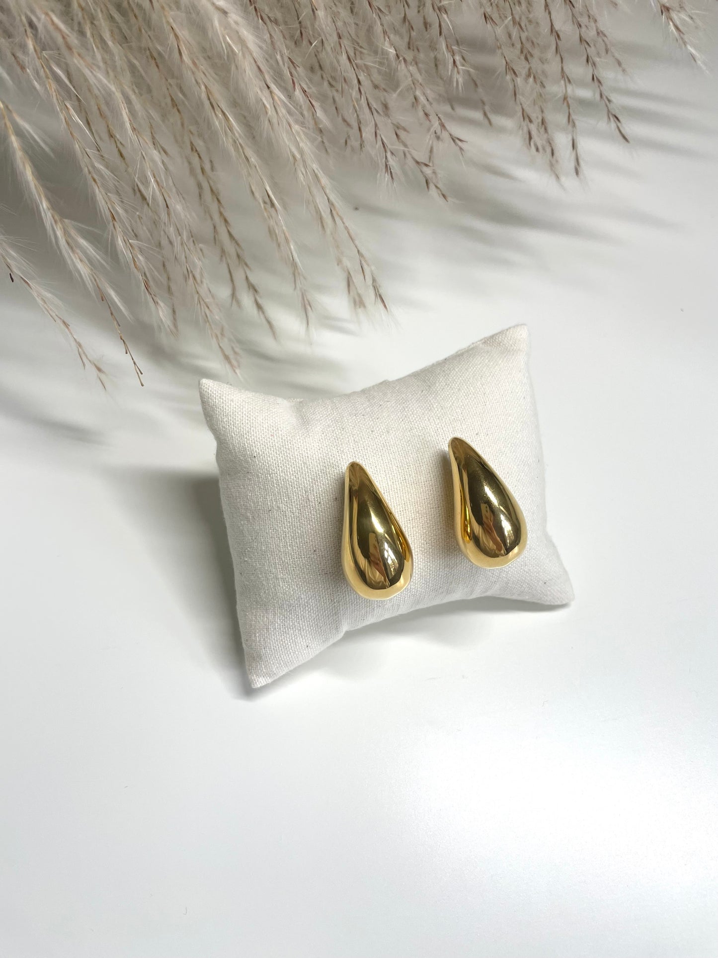 Nancy Teardrop Earrings